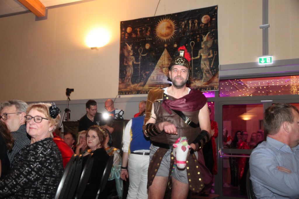 Weiberfasching2025-252